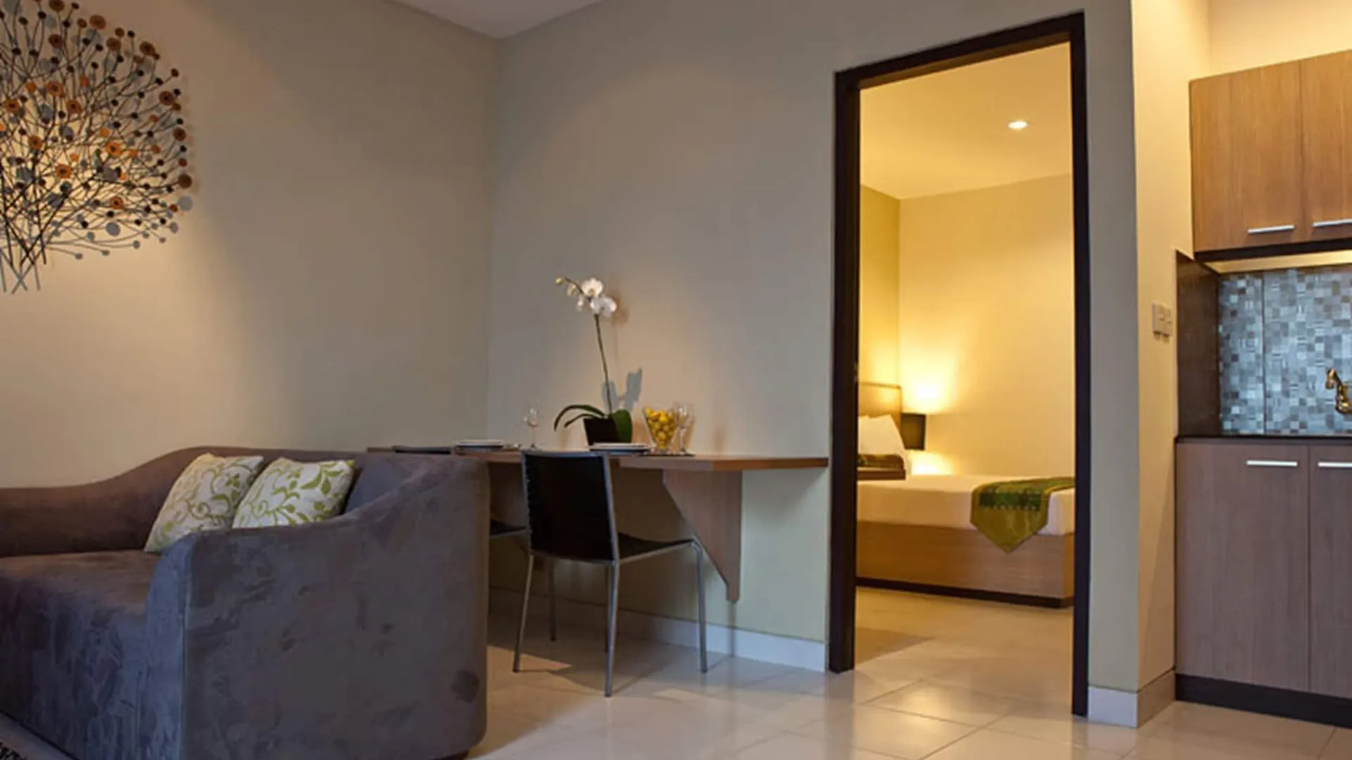 Eazy Suite Kuta  Hotel
