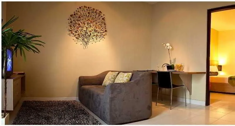 Eazy Suite Kuta